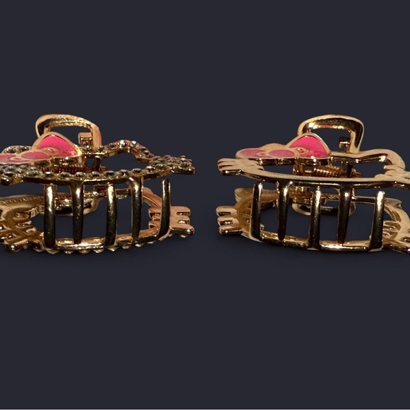 ⋰˚☆ Hello Kitty Hair Clips - Picture 3 of 3